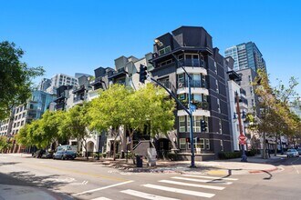 Building Photo - Light and Bright East Village 2 Bedroom at...