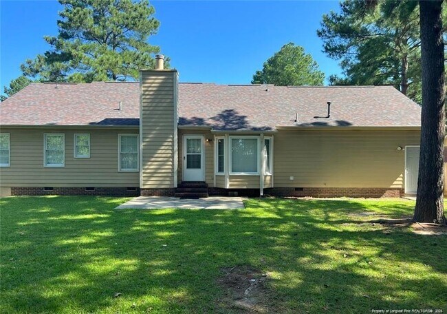 Building Photo - 7085 Tollhouse Dr