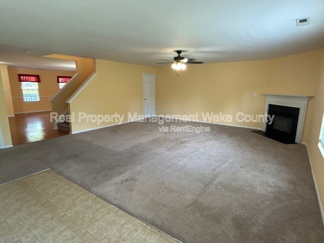Building Photo - 5323 Seaspray Ln