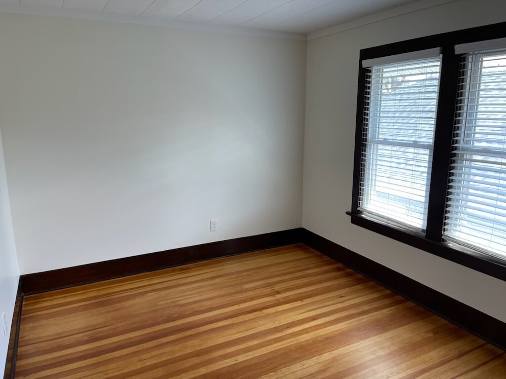 Building Photo - 712 Broad St