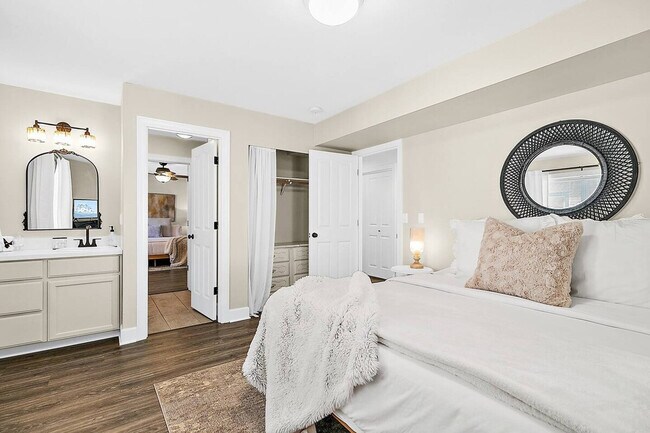 Building Photo - 2615 N Starr St