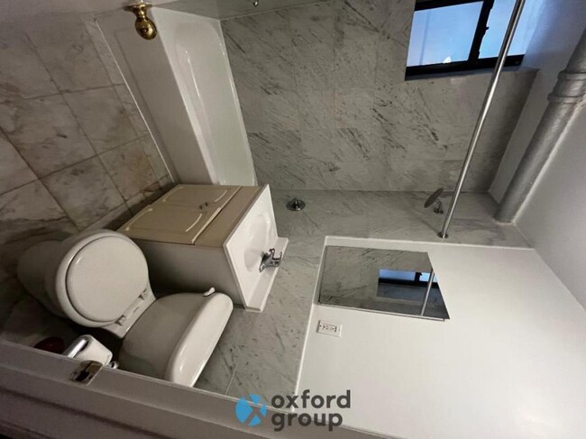 Building Photo - 2 bedroom in NEW YORK NY 10014