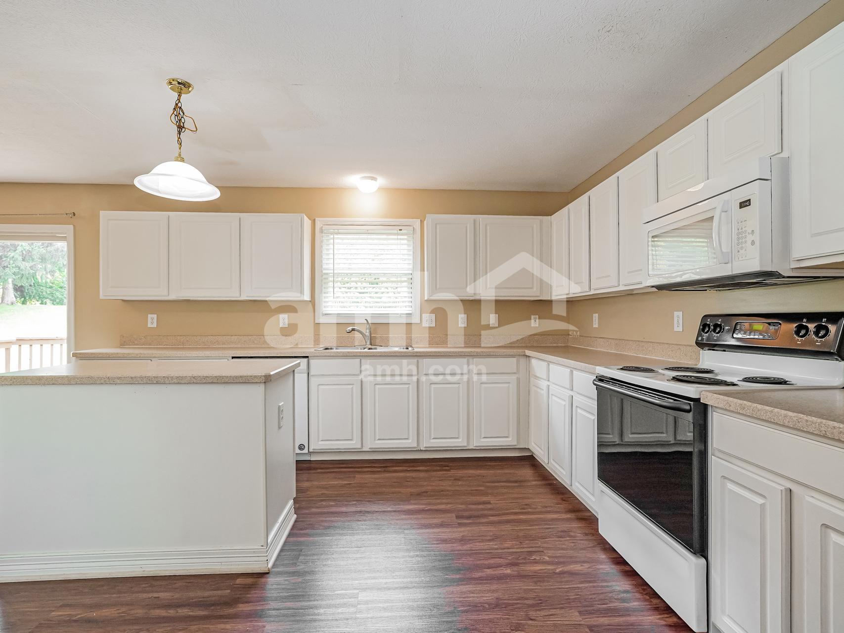 Building Photo - 1739 Autumn Dr