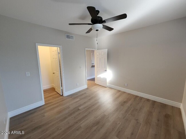 Building Photo - 7009 E Acoma Dr