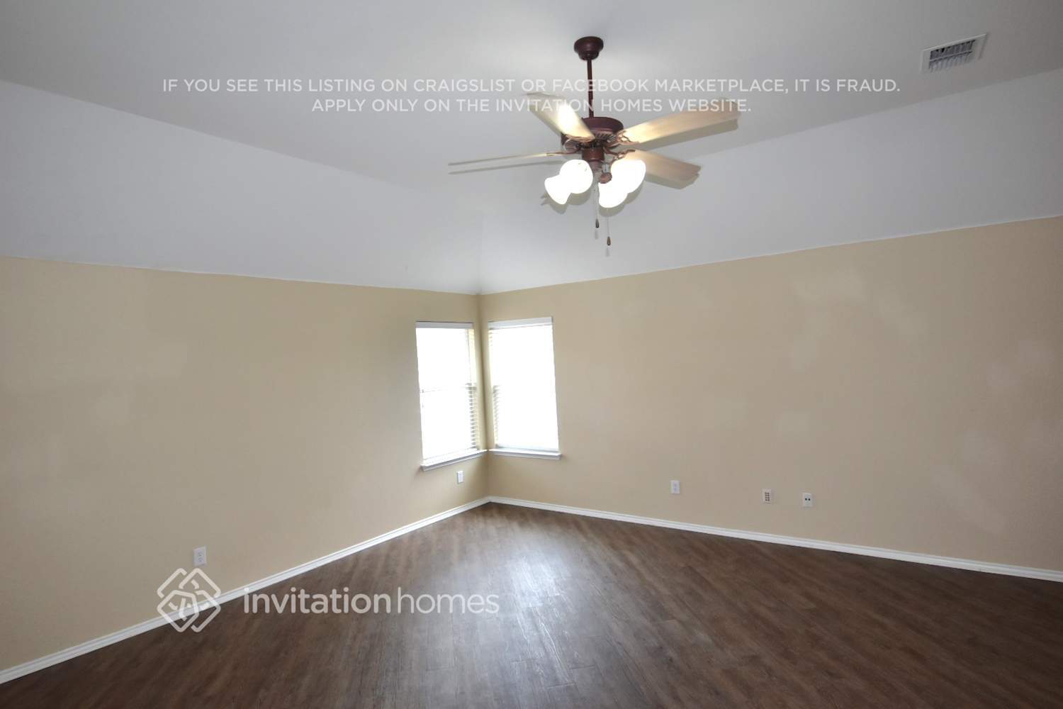 Building Photo - 113 Singletree Ln