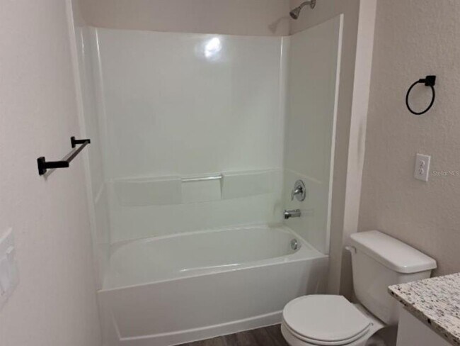 Building Photo - 430 Sherbourne St