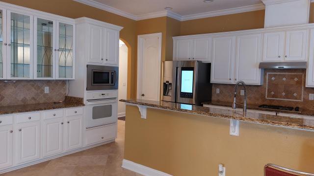 Building Photo - 5 bedroom in Jacksonville FL 32256