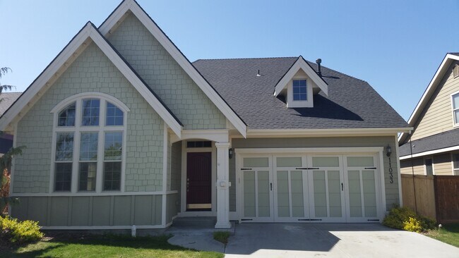Primary Photo - Very cute two story home in Boise / 3 bed,...