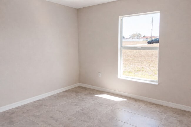 Building Photo - 500 NW 20th St