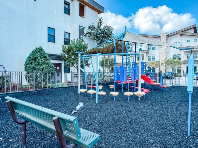 Building Photo - 10455 NW 82nd St