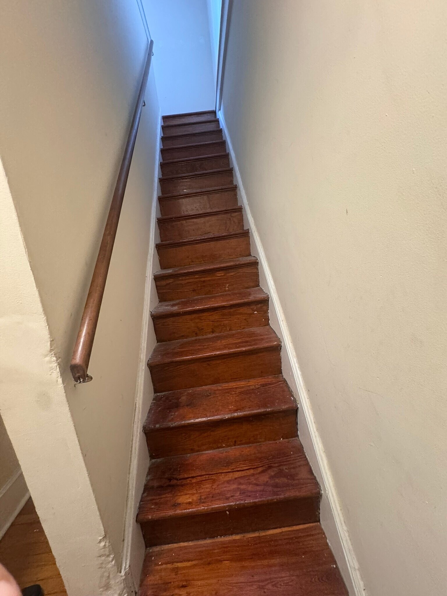 Building Photo - 160 Sumac St