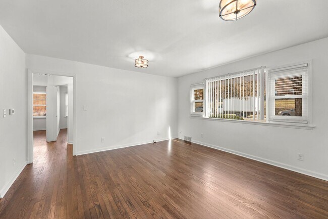 Building Photo - Newly Renovated Home - Steps Away from KU Med