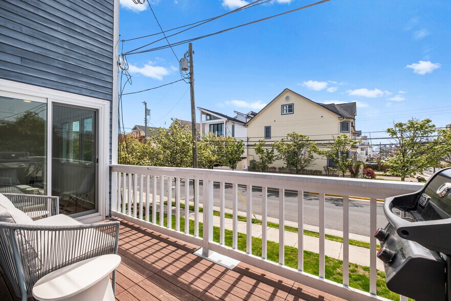 Building Photo - 9417 Winchester Ave