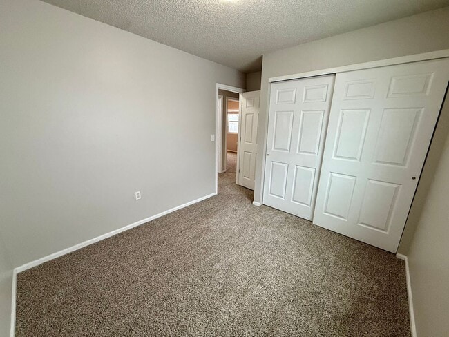 Building Photo - 3-Bedroom Home Near Horsetooth Reservoir with 2-Car Garage