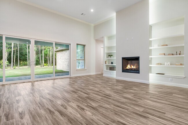 Building Photo - 12110 W Tara Plantation Dr