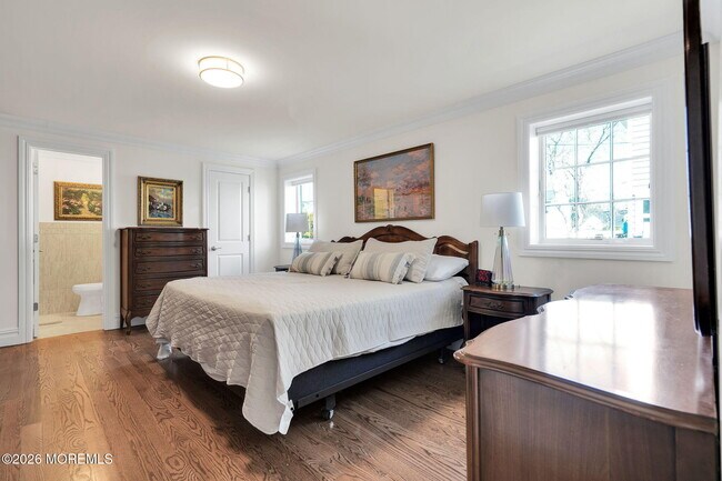 Building Photo - 606 North Blvd