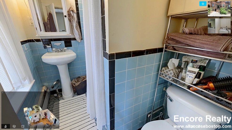 Building Photo - 1063 Beacon St