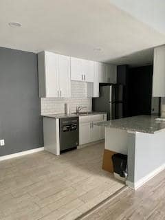 Building Photo - 8034 Antoine Dr