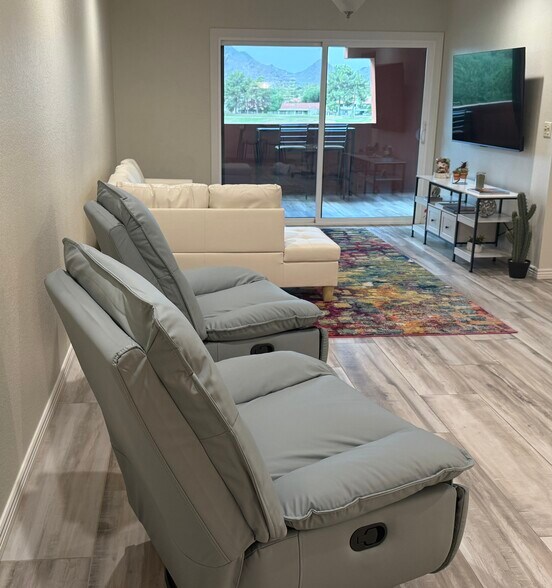 Relax| Look up PV Reimagined - 12212 N Paradise Village Pky S
