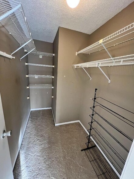 Building Photo - 2 Vista Gardens Trail Unit 202