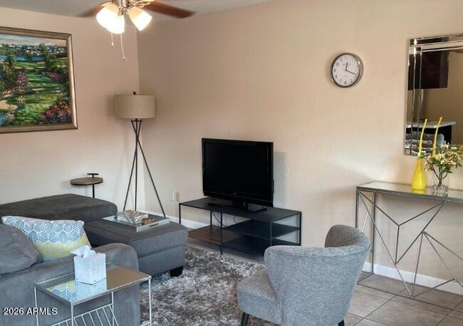 Building Photo - 510 W University Dr