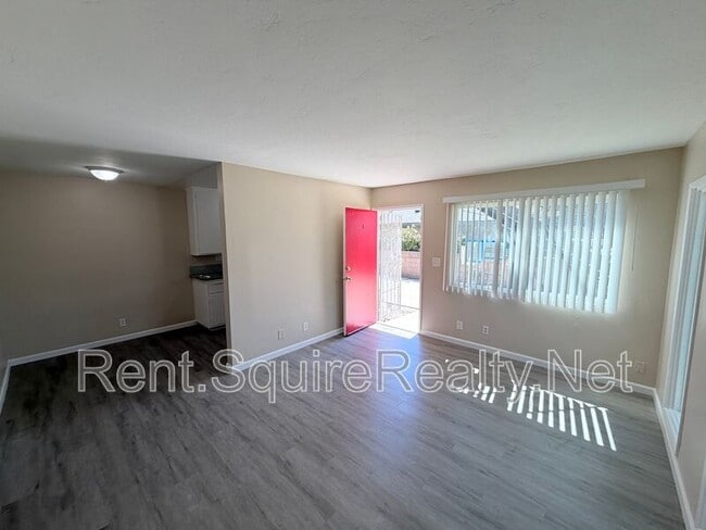 Building Photo - 316 N San Gabriel Ave