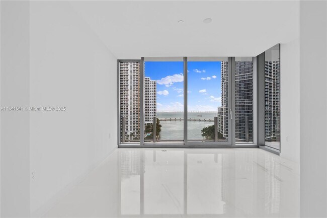 Building Photo - 300 Biscayne Blvd Way