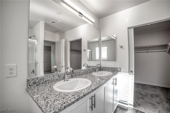 Building Photo - 6832 Sunflower Flds St