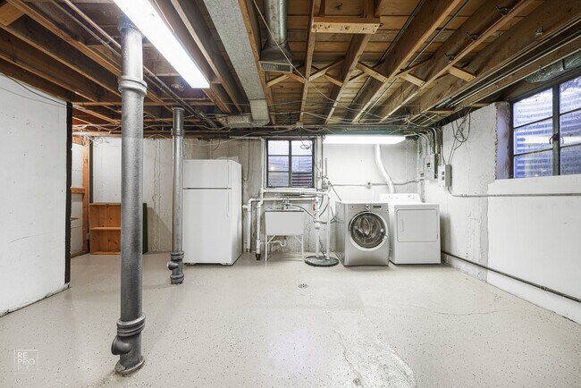 Building Photo - 283 Fair Ave
