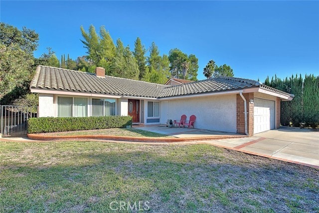 Building Photo - 23862 Country View Dr