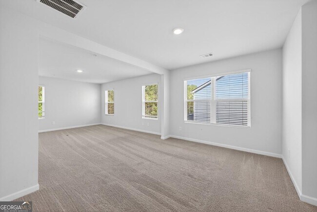 Building Photo - 7566 Jennadee Dr