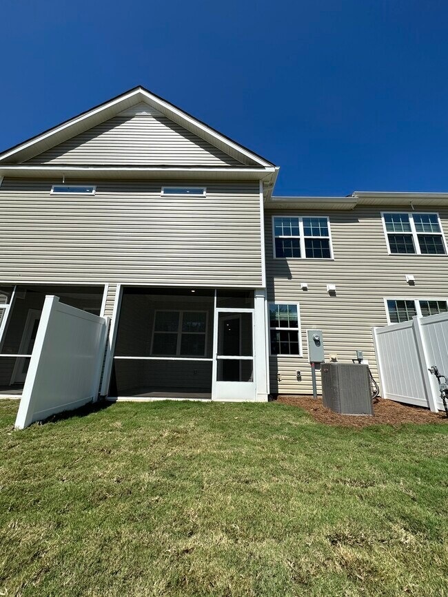 Building Photo - 13123 Cottage Crest Ln