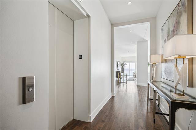 Building Photo - 2800 Lakeside Pkwy