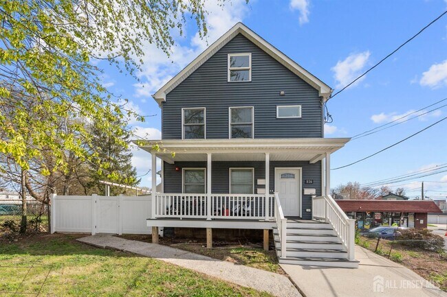 Building Photo - 816 King Georges Rd