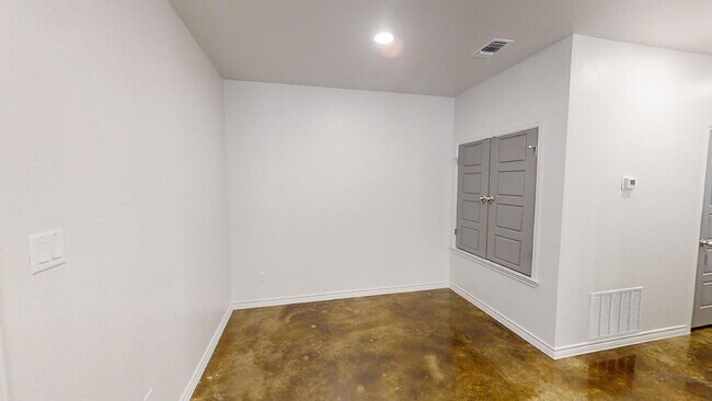 Building Photo - 206 Riptide Rd