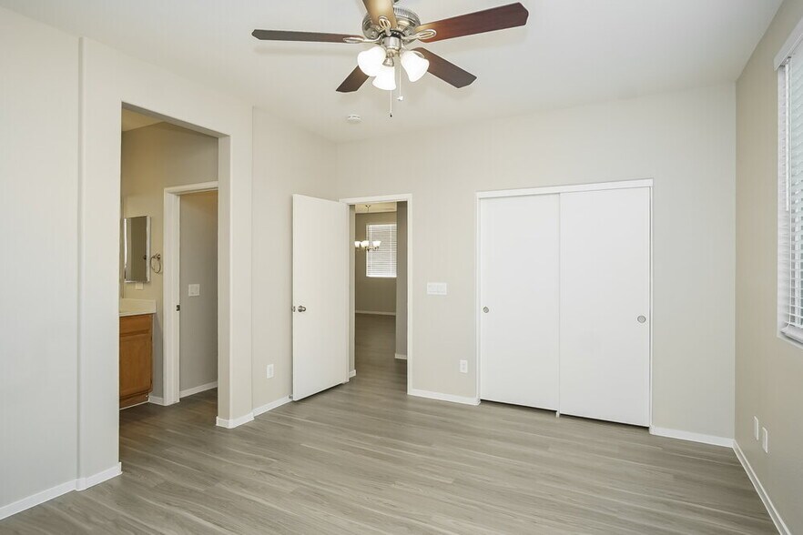 Building Photo - 1928 Caribou Creek Ct