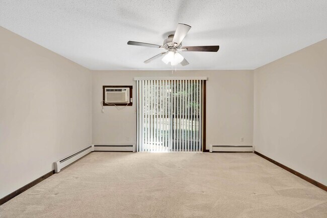 Building Photo - Decisions made easy when it comes to choos...
