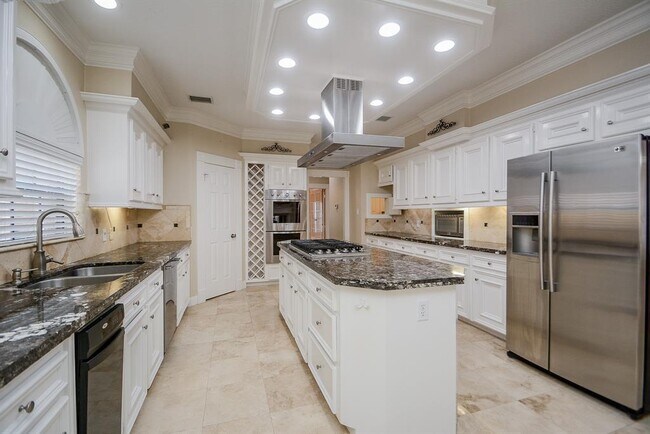 Building Photo - 17407 Widmore Pl