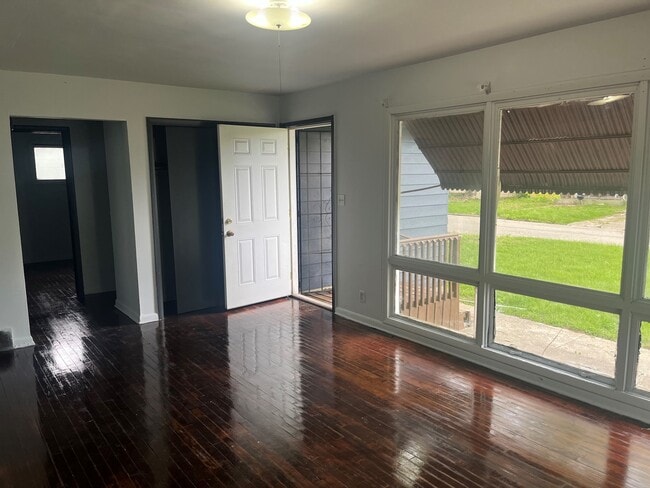 Building Photo - 226 Tennesee-