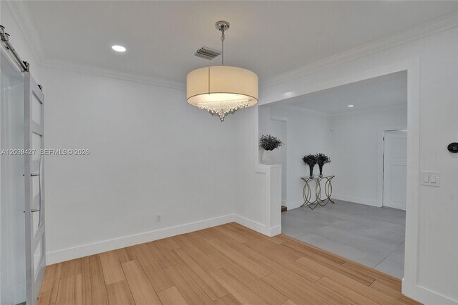 Building Photo - 213 NE 43rd St