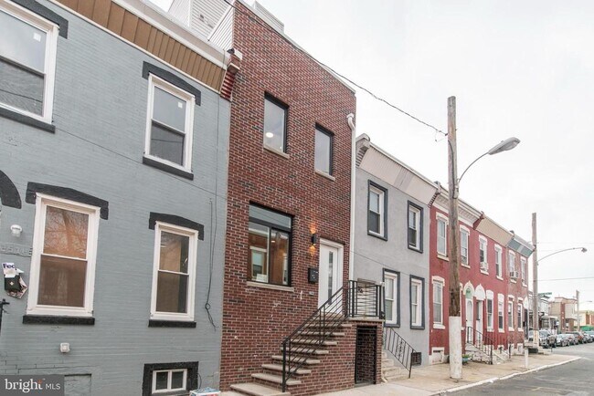 Building Photo - 2518 Ingersoll St