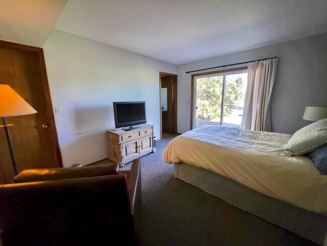 Building Photo - 2488 N Whispering Pines Way