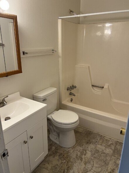 Building Photo - 4608 Albert Ct
