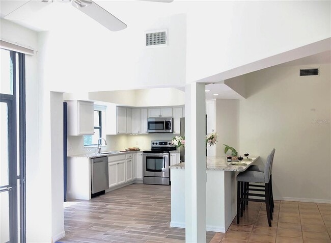 Building Photo - 1664 Starling Dr