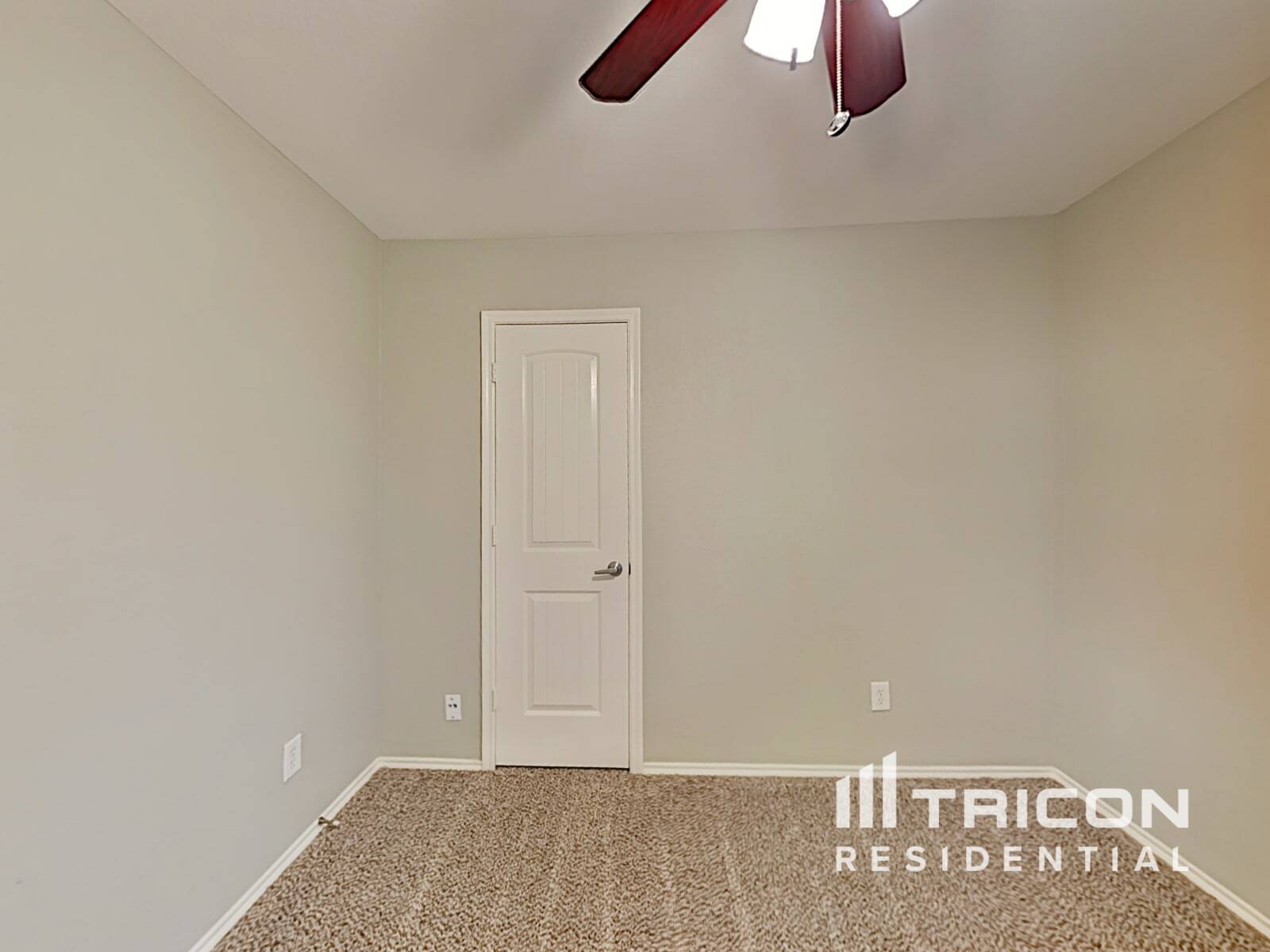 Building Photo - 626 Chapman Dr