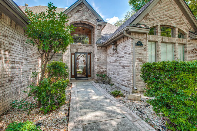 Building Photo - 9503 Legend Isle Dr