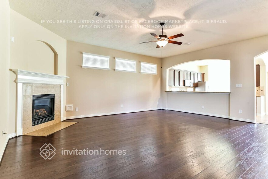 Building Photo - 30727 Academy Trace Dr