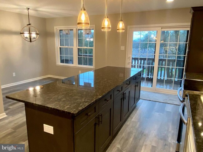 Building Photo - 2402 Winterbridge Ln