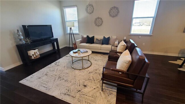 Building Photo - 5412 Golden Canary Ln