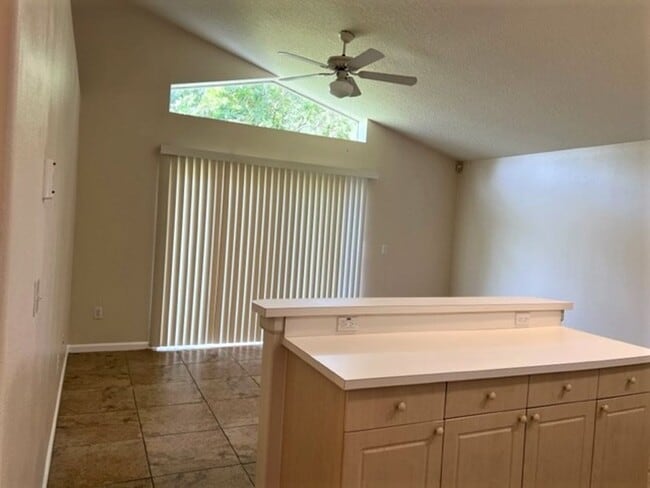 Building Photo - Weston Hills Gated Pool Community